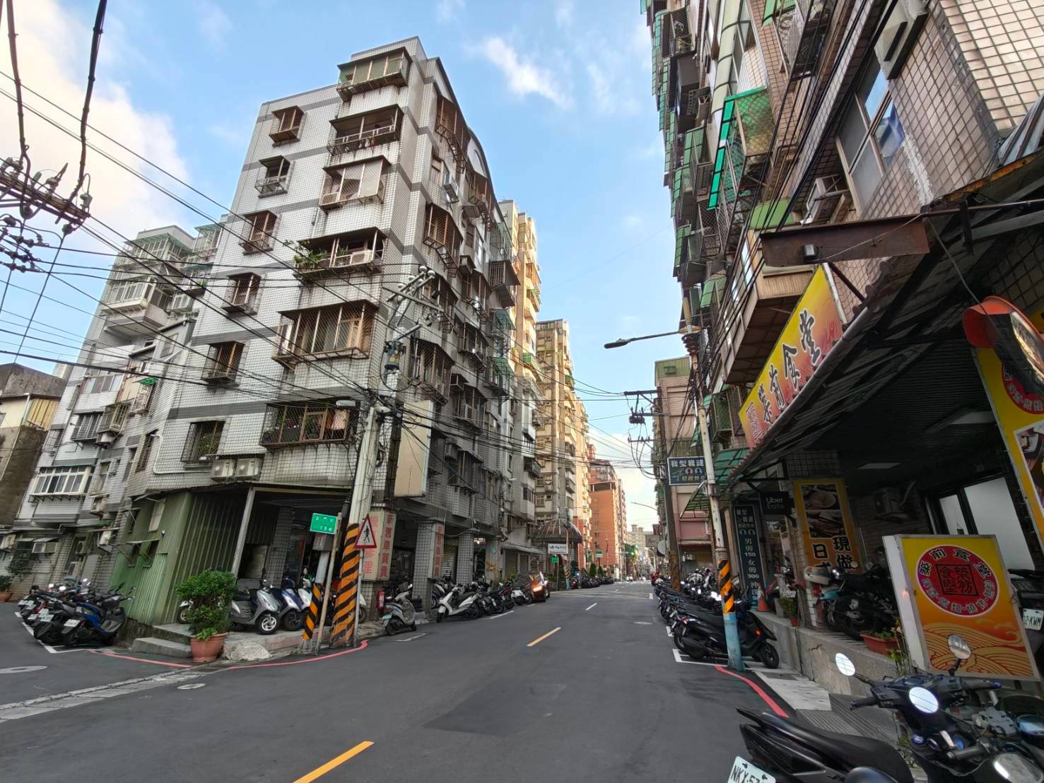 板橋金門街近車站公寓1+2樓,照片 4